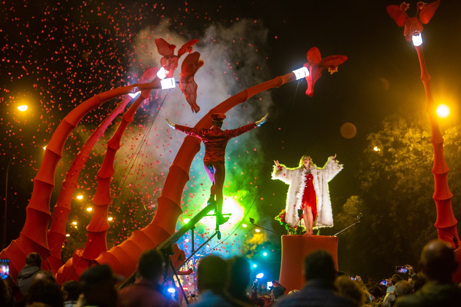 O autarca destaca o sucesso do programa de Natal desenvolvido pela cidade pela Câmara Municipal, instituições e associações com grande afluência de público às atividades e ao bom funcionamento do dispositivo municipal