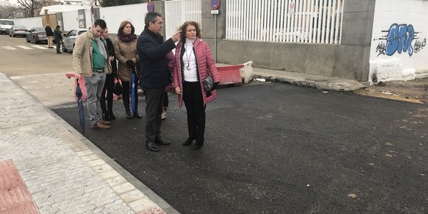 El Ayuntamiento culmina la obra del nuevo acceso al CEIP Carlos V que facilita la entrada de vecindario, comunidad educativa y vehículos de emergencias en Torreblanca