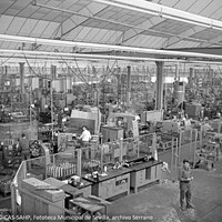 23. FASA RENAULT. Interior de la fábrica  ©ICAS-SAHP, Fototeca Municipal de Sevilla, archivo Serrano