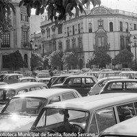 18. Plaza Virgen de los Reyes. 1974 ©ICAS-SAHP, Fototeca Municipal de Sevilla, fondo Serrano