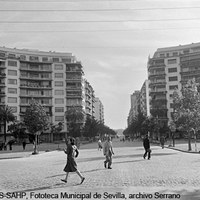 Plaza de Cuba. 1960 ©ICAS-SAHP, Fototeca Municipal de Sevilla, archivo Serrano