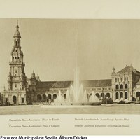 Pabellón de España en la Exposición Iberoamericana. Fuente central y torre Norte. 1929 ©ICAS-SAHP, Fototeca Municipal de Sevilla. Álbum Dücker