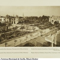 Vista general de La Plaza de América en el Parque de María Luisa, inaugurada el 25 de abril de 1916. 1929 ©ICAS-SAHP, Fototeca Municipal de Sevilla. Álbum Dücker