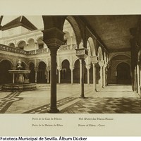 Patio principal de la Casa de Pilatos. 1929. ©ICAS-SAHP, Fototeca Municipal de Sevilla. Álbum Dücker